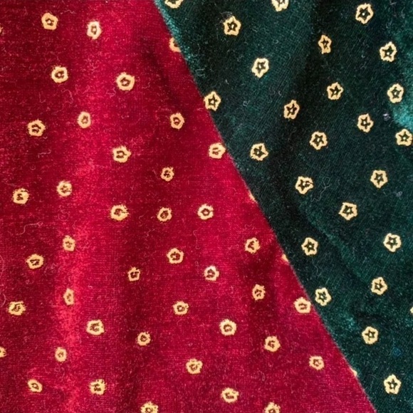 YULETIDE Treasures Velour Christmas Tree Skirt Hexagon Tassels Green Burgundy - Picture 6 of 7